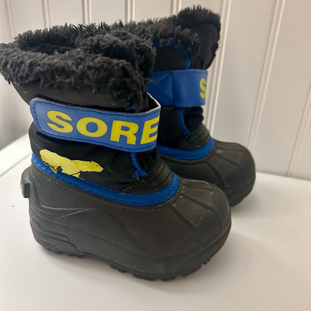 Sorel Black and Blue Toddler Boots